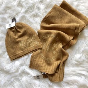 New Micheal Micheal Kors Hat and Scarf